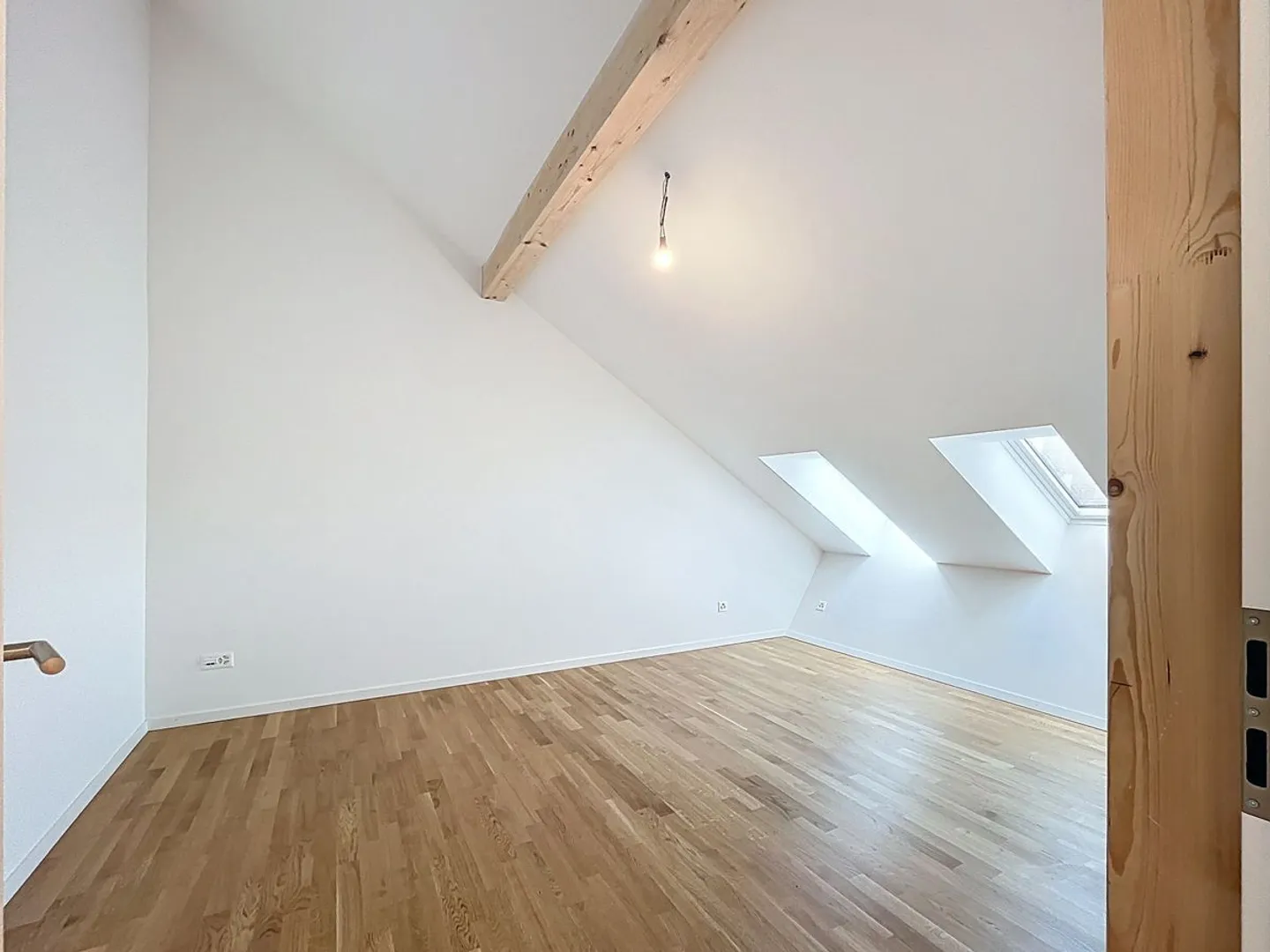 5,5-Zimmer-Duplex in der obersten Etage - Foto 6 von 13