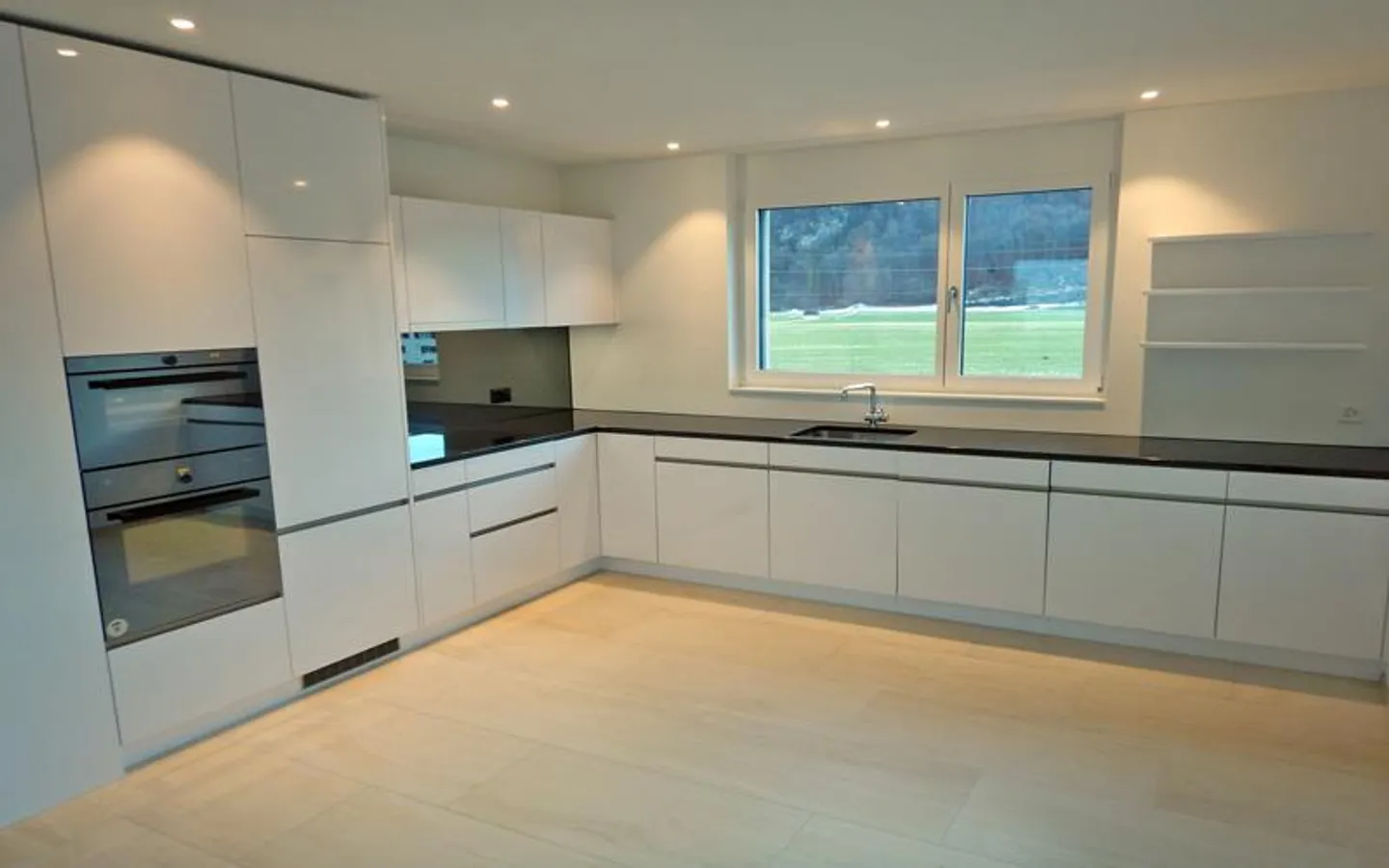 Attraktiv - Modern - Grosszügig - Foto 2 von 5