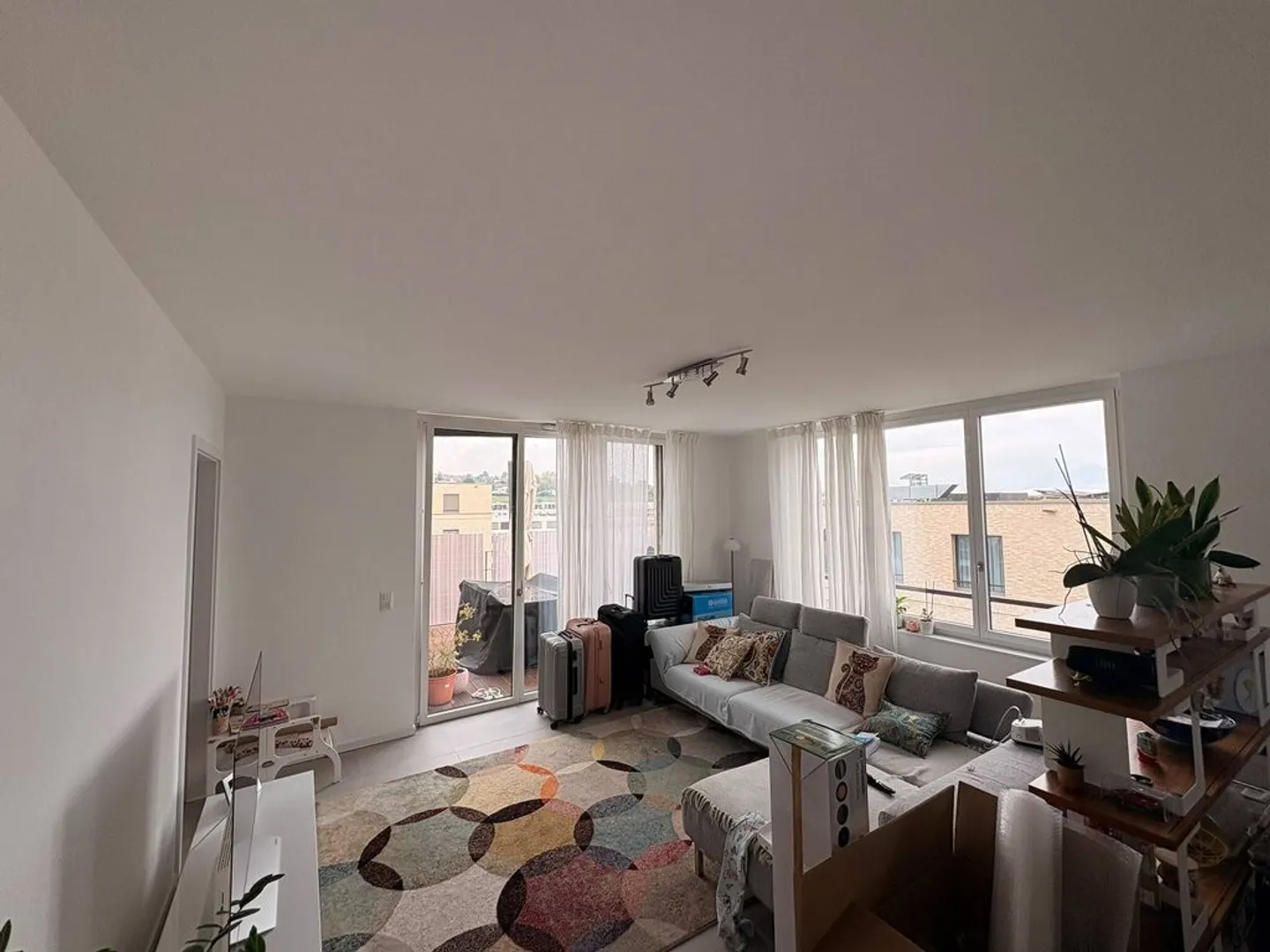 Modern Apartment in Bussigny - Photo 1 of 5