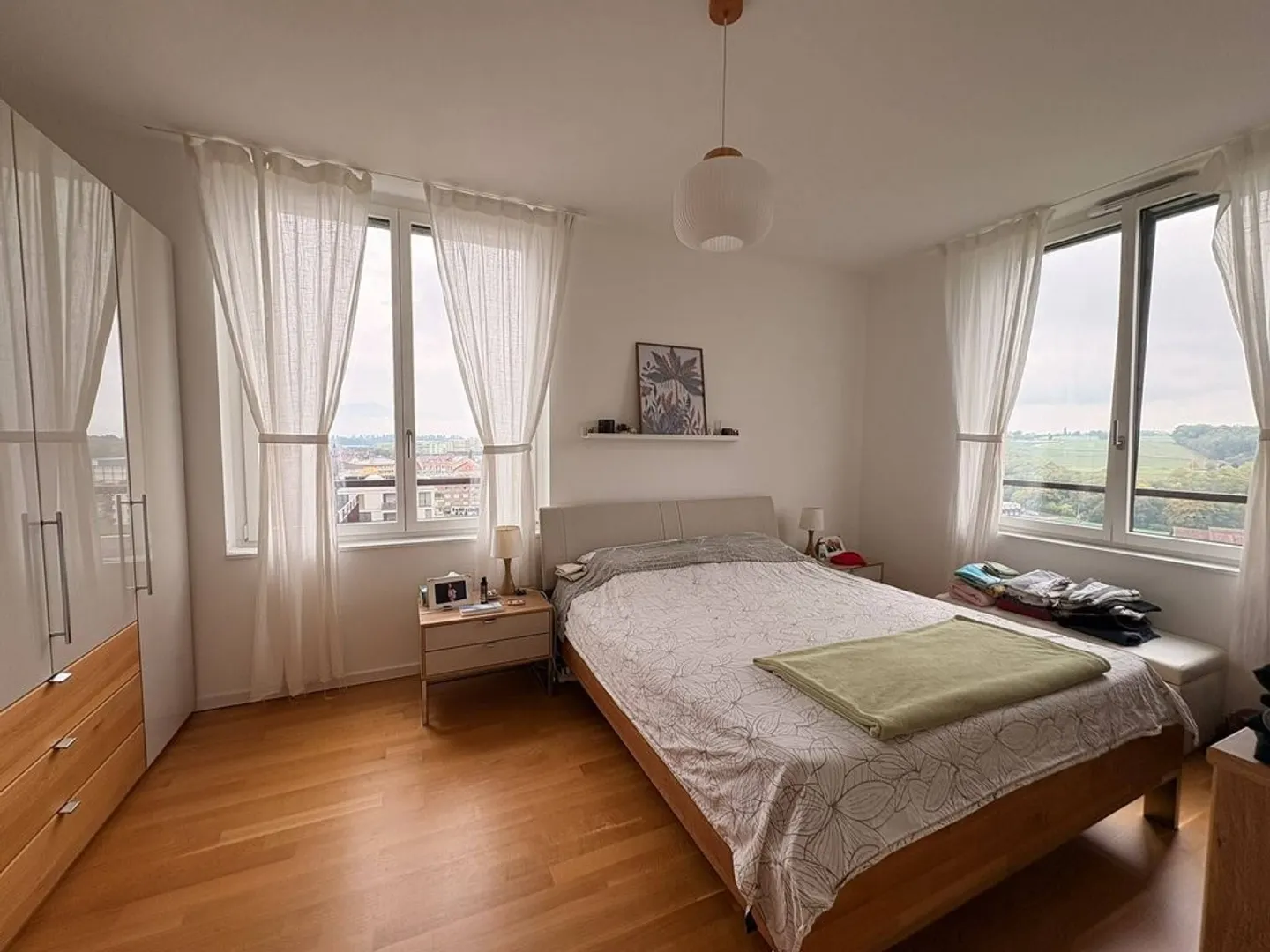 Modern Apartment in Bussigny - Photo 3 of 5