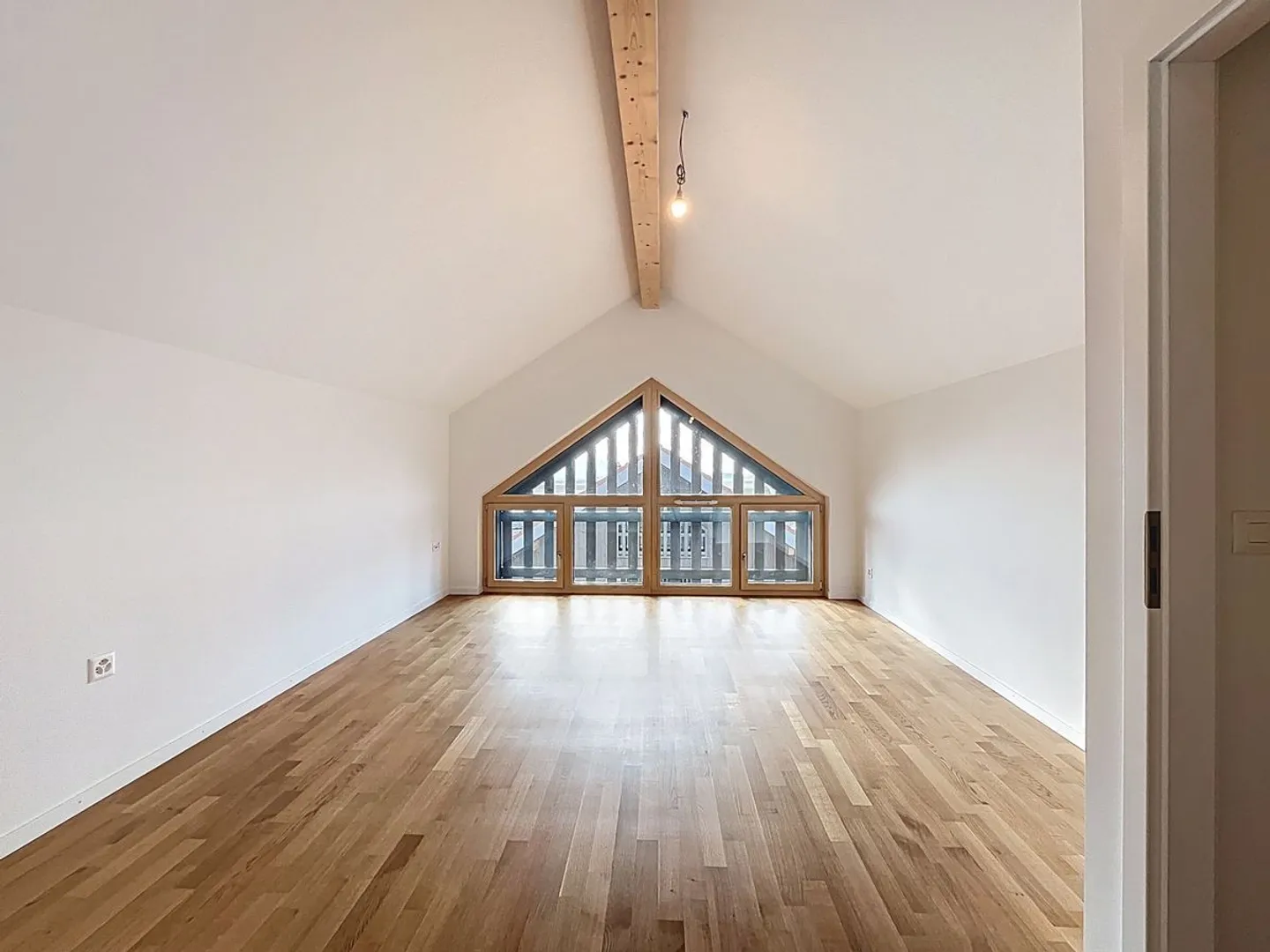 5,5-Zimmer-Duplex in der obersten Etage - Foto 10 von 13