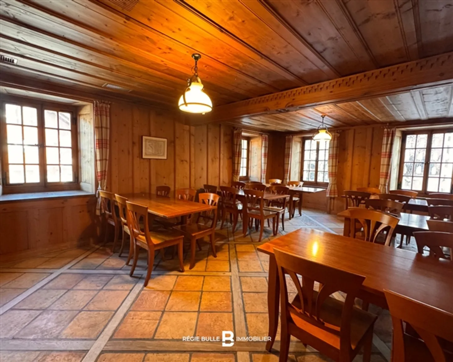 «Lessoc – Charmantes Dorfrestaurant zu Mieten» - Foto 3 di 20