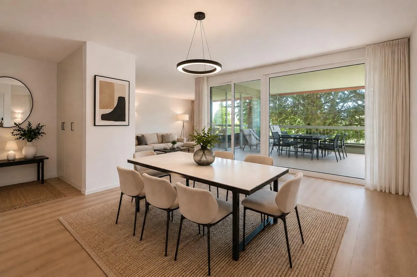 Küsnacht : appartement en copropriété bien entretenu avec de grands espaces extérieurs - Photo 2 sur 7