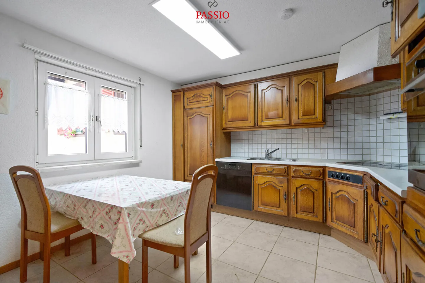 4,5-Zimmer Haus mit Studio-Wohnung und Entwicklungspotenzial - Foto 6 von 21