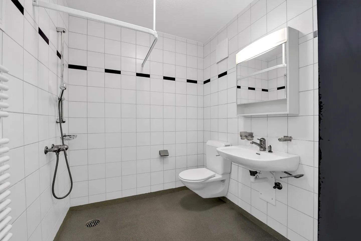 2.5-Zimmer-Alterswohnung 3. OG an ruhiger und idyllischer Lage - Foto 9 von 10