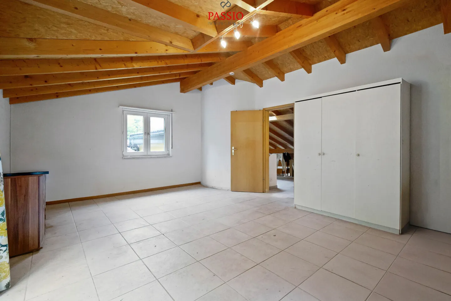 4,5-Zimmer Haus mit Studio-Wohnung und Entwicklungspotenzial - Foto 15 von 21