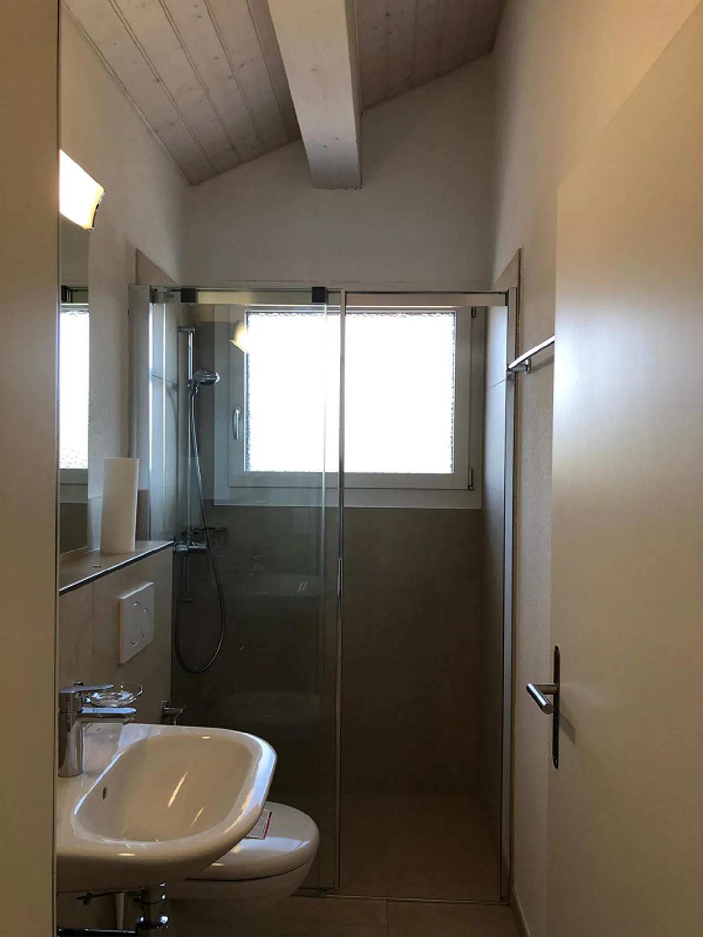 4.5 Room Attic Apartment - Photo 13 of 16