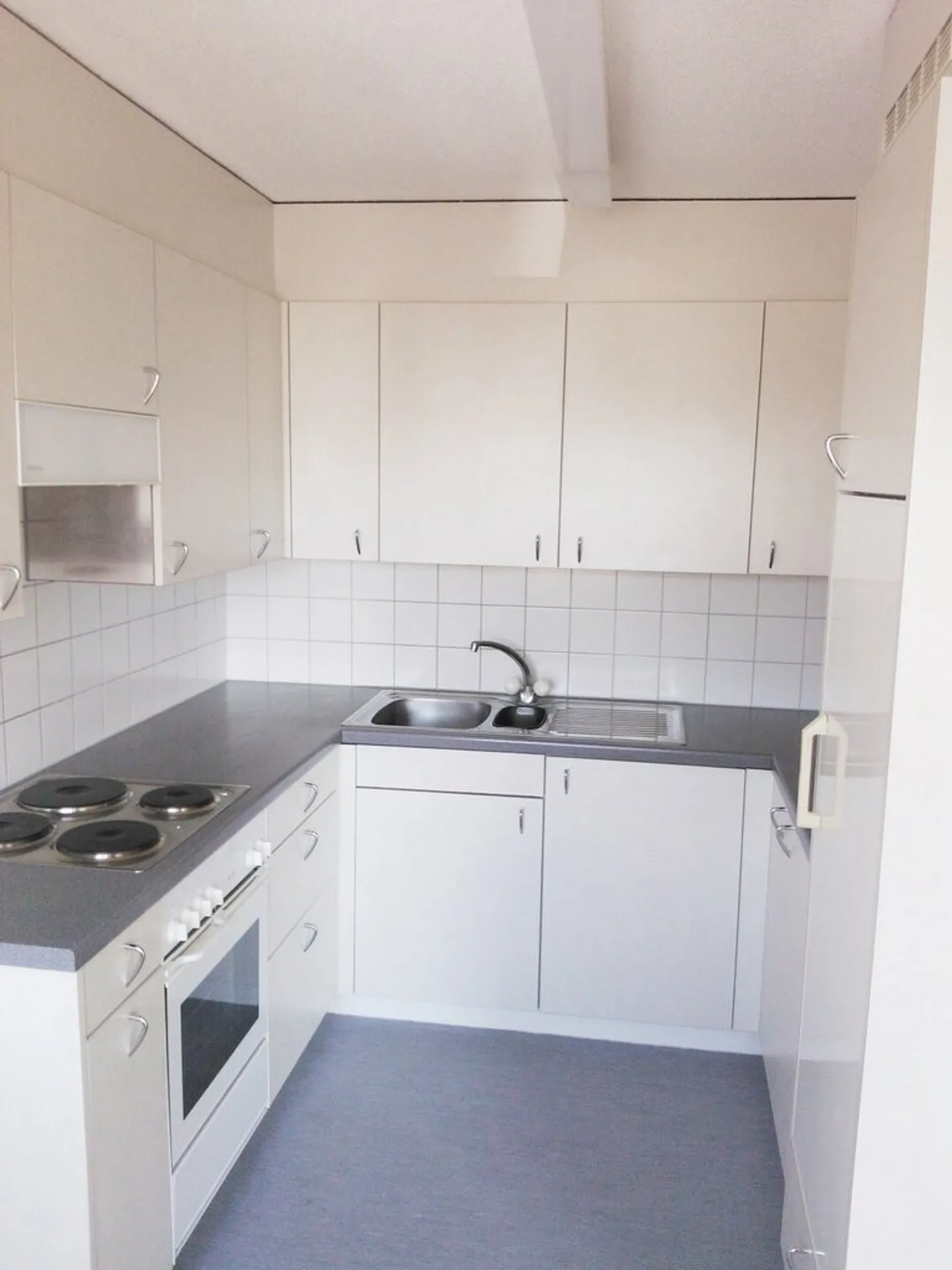 4.5 Room Apartment - Photo 4 of 9
