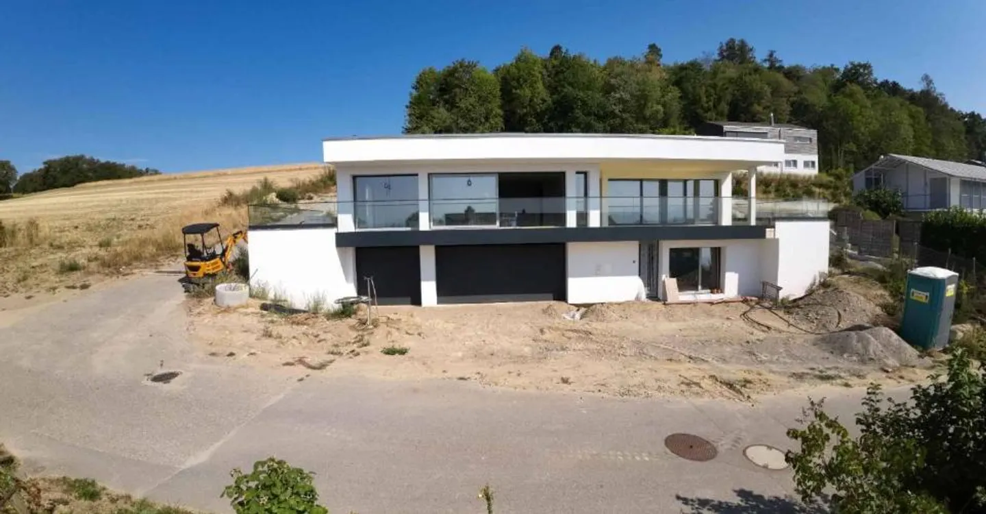 Individual villa with lake view - Photo 11 of 13