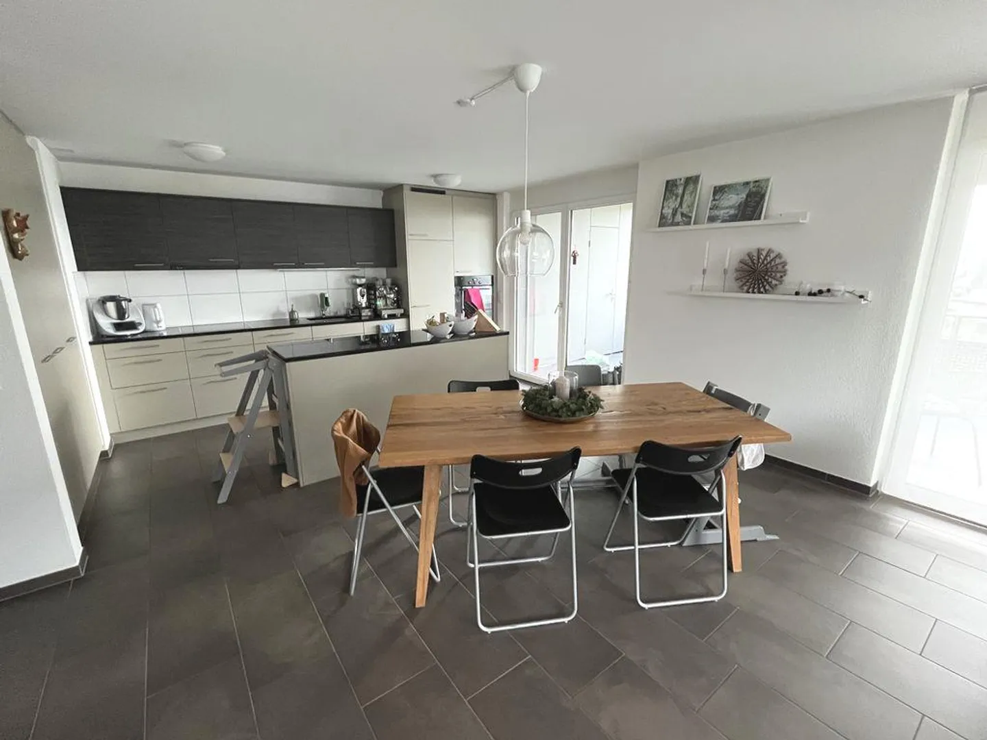 Bright, attractive 4.5 room apartment with large winter garden - Photo 2 of 13