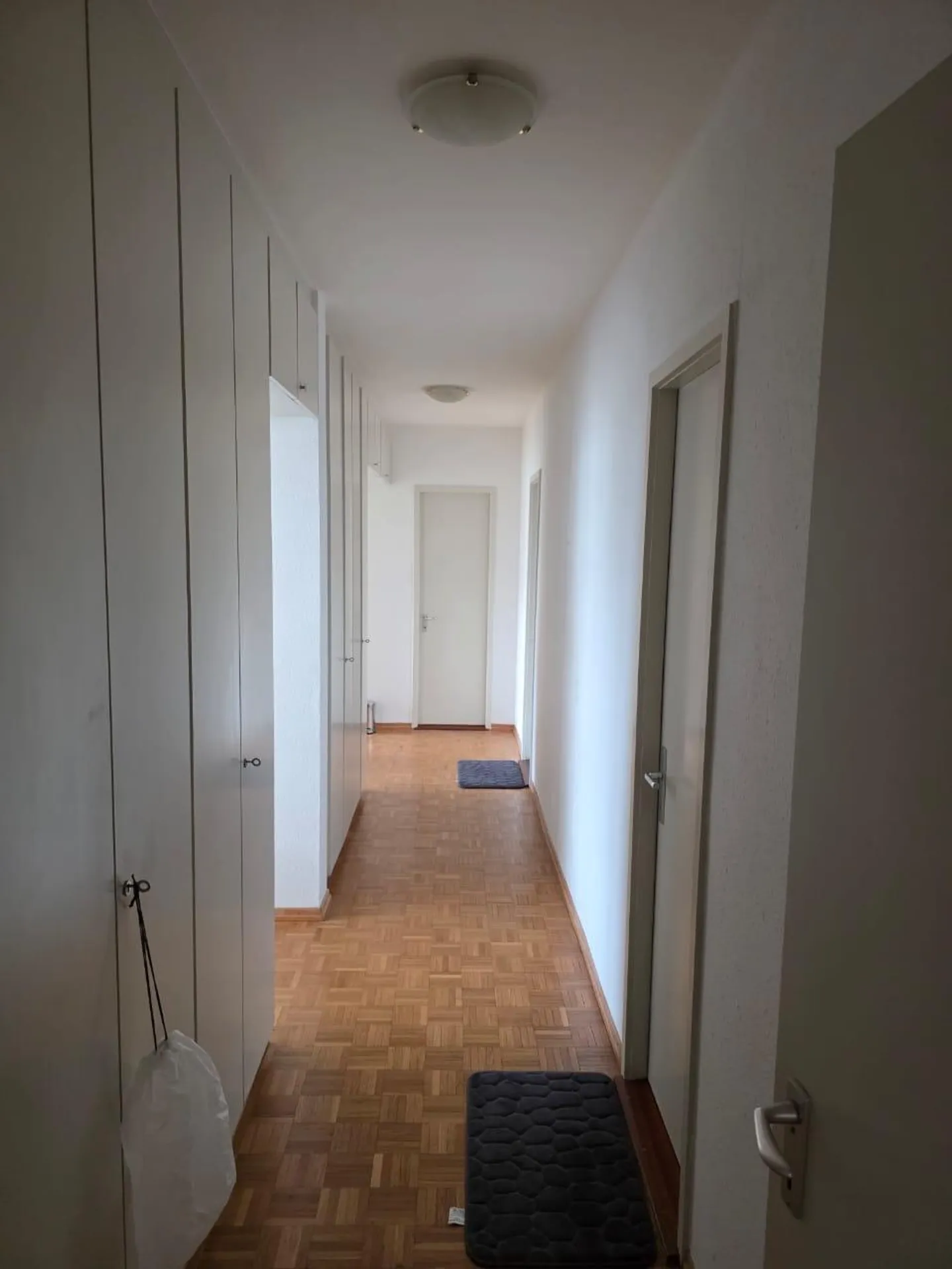 Spacious 5-room apartment with balcony - Photo 6 of 9