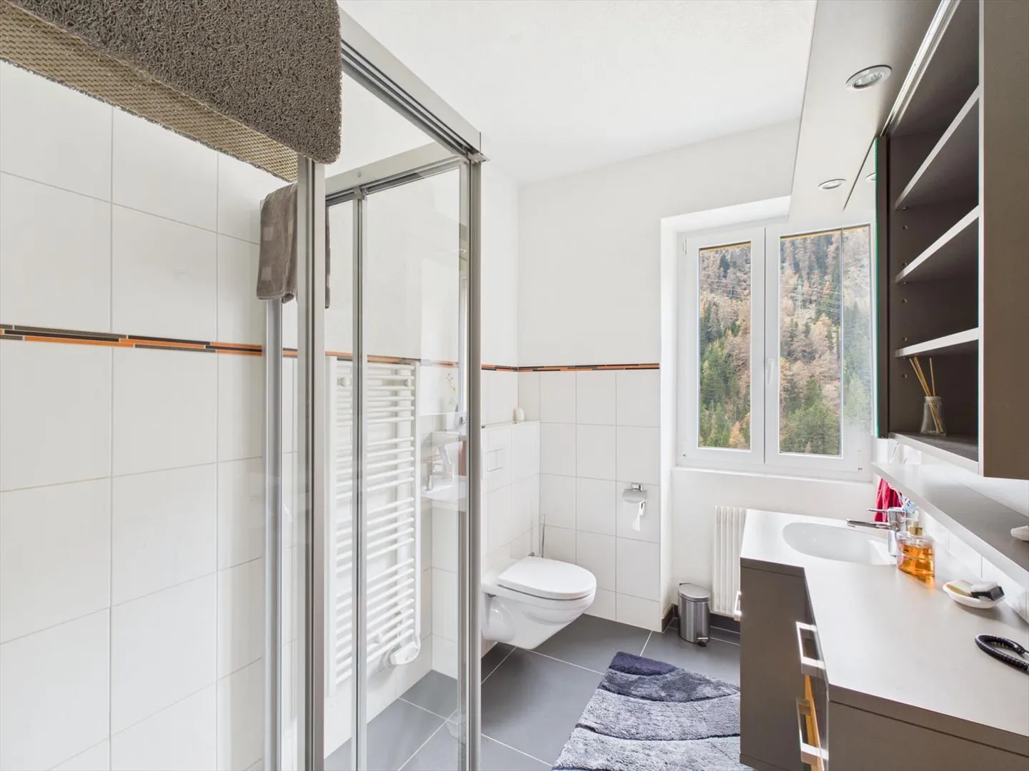 Charming apartment with 4.5 rooms in Bourg-Saint-Pierre - Photo 8 of 9