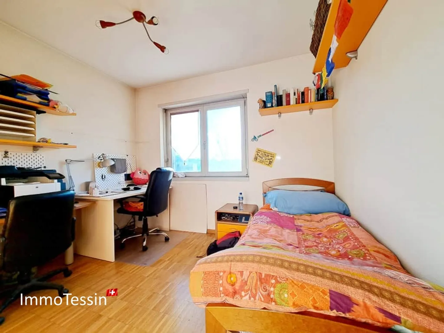 Moderne Villa mit grossem Garten an idyllischer und ruhiger Lage in Rancate nahe Mendrisio - Foto 9 von 13