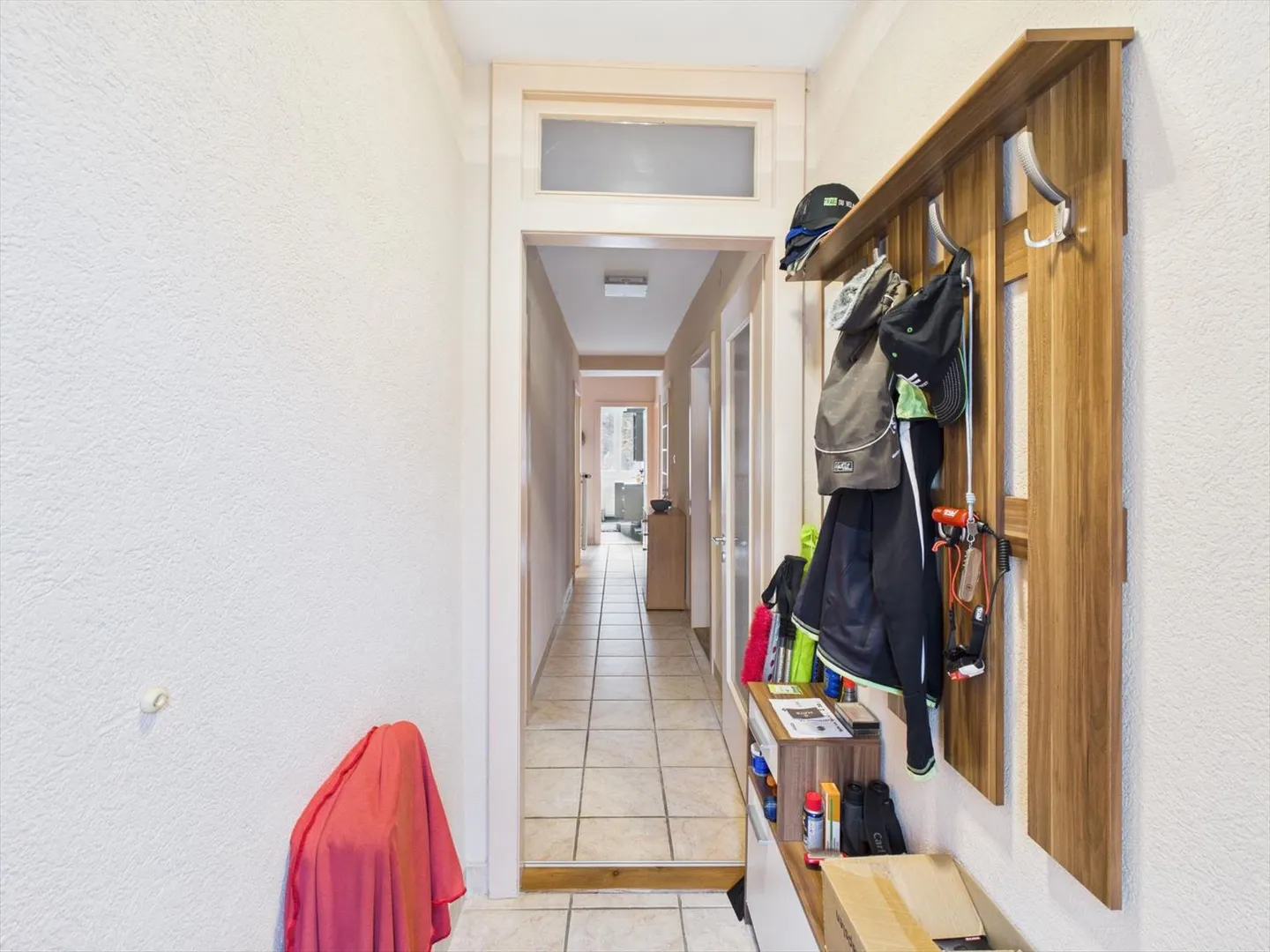 Charming apartment with 4.5 rooms in Bourg-Saint-Pierre - Photo 2 of 9