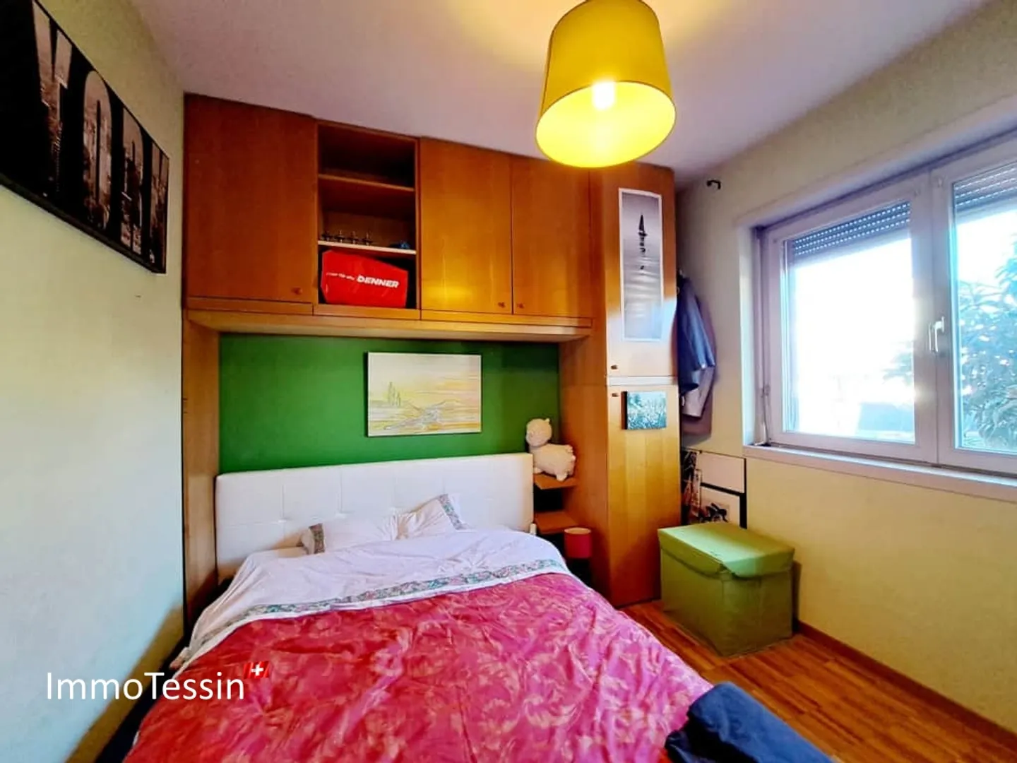 Moderne Villa mit grossem Garten an idyllischer und ruhiger Lage in Rancate nahe Mendrisio - Foto 10 von 13