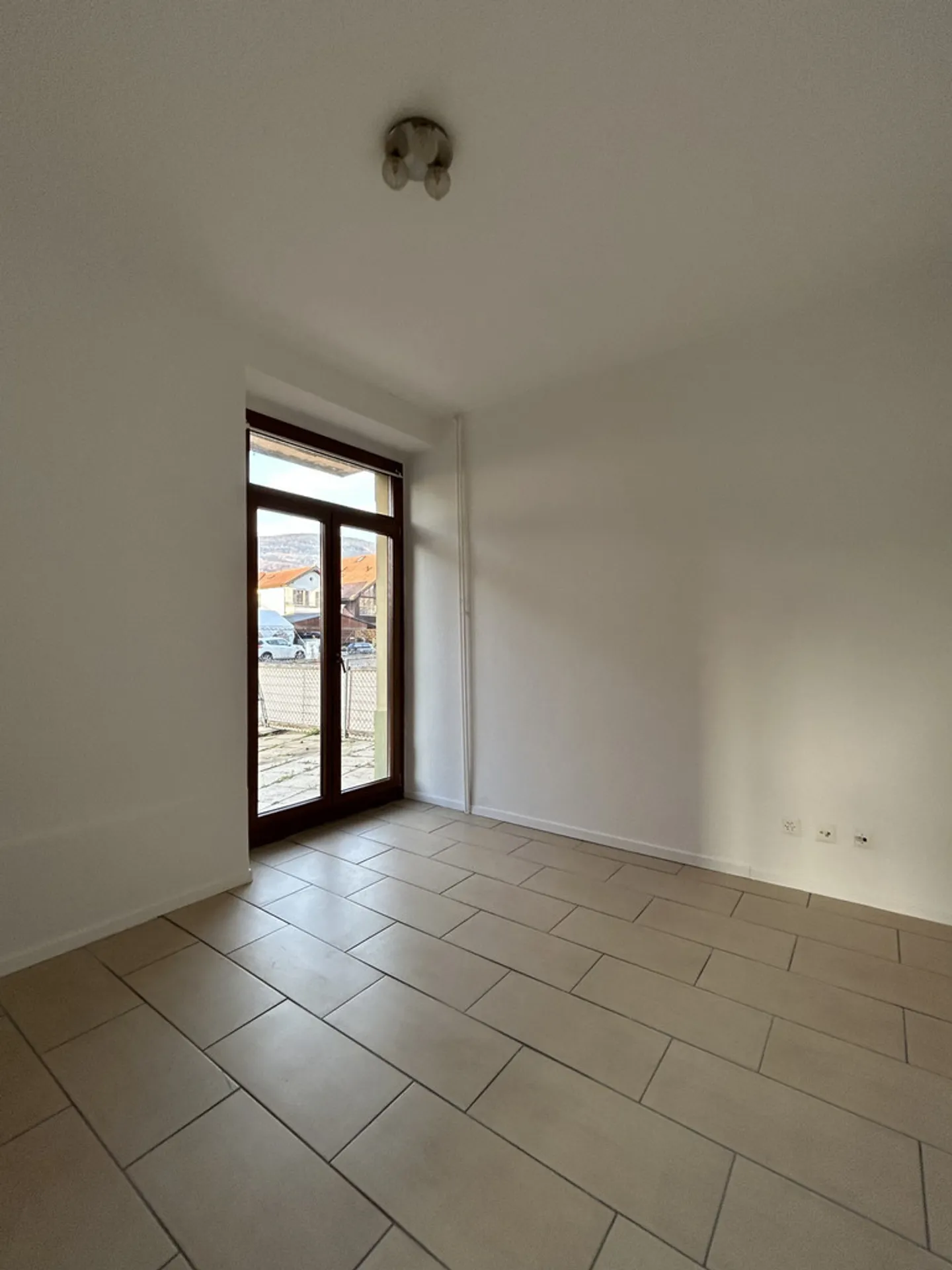 Grande appartamento di 2,5 stanze a Champagne - Foto 4 di 6