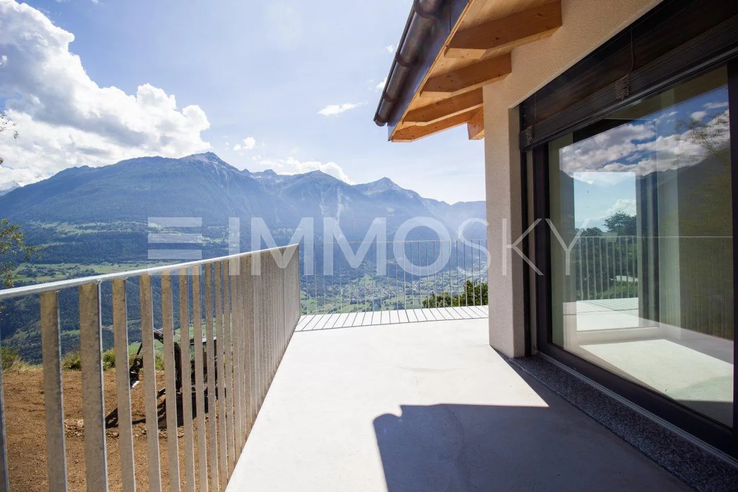 TOO LATE, 3.5 Rooms with a View in Erschmatt (No. 22) - Photo 1 of 5