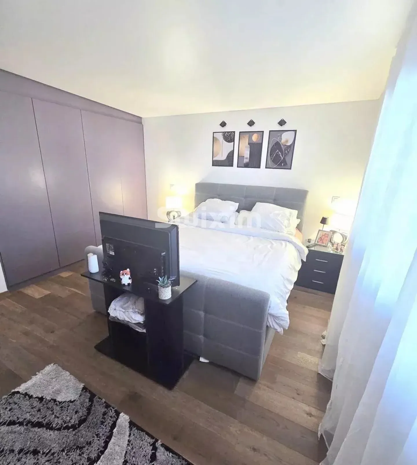 Wunderschöne zeitgenössische Villa mit 5,5 Zimmern - Foto 2 von 4