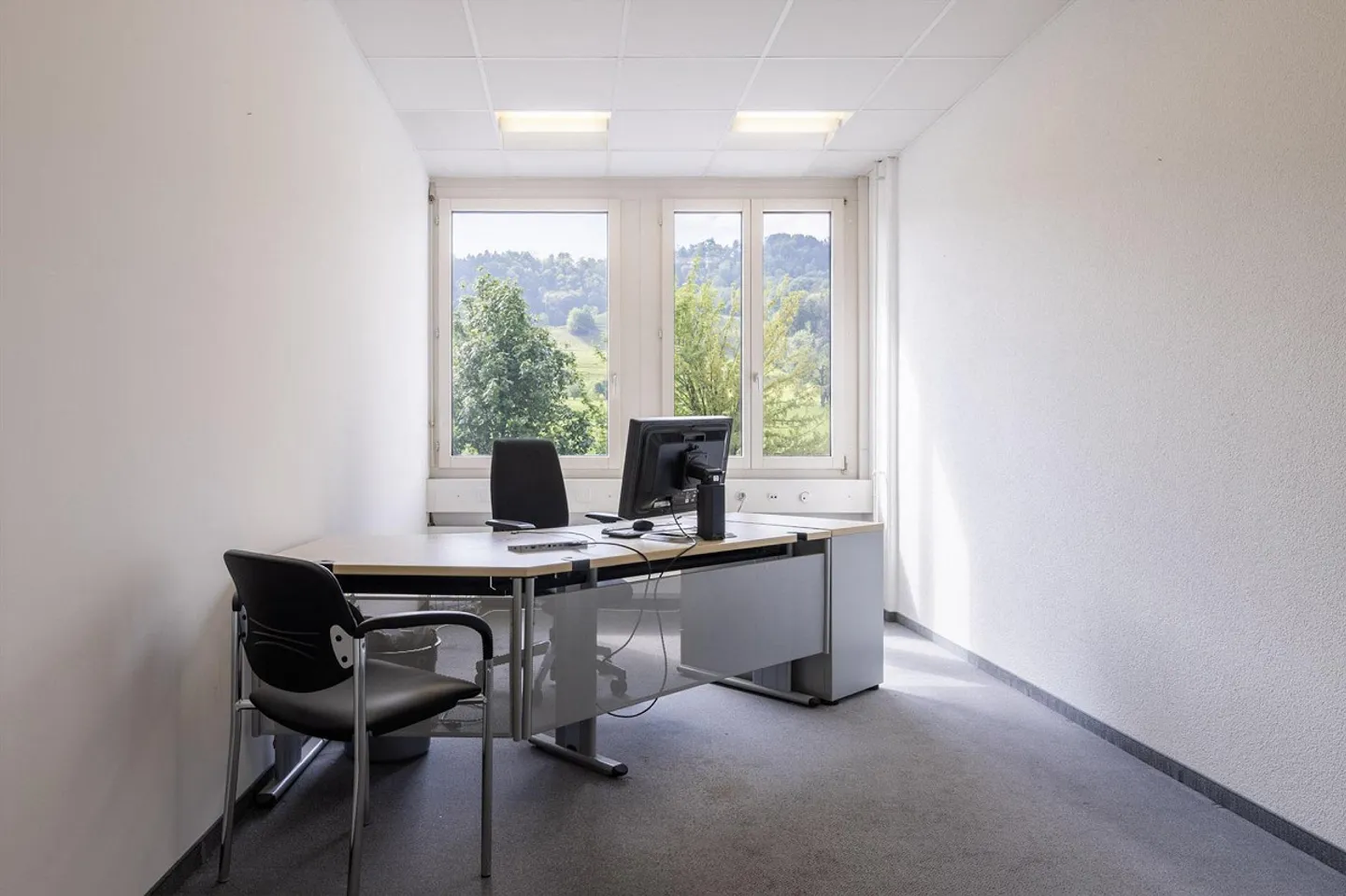 Disponibile immediatamente: Spazio ufficio attraente in subaffitto a Baar! - Foto 6 di 8