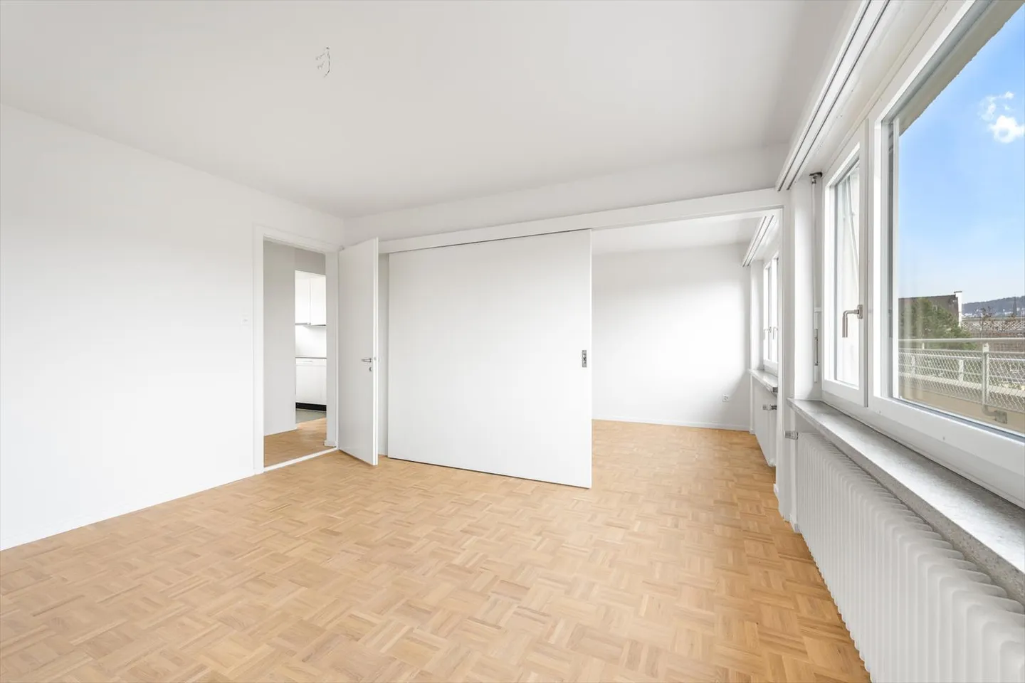 Recentemente ristrutturato - Centrale - Moderno - La tua nuova casa? - Foto 3 di 13