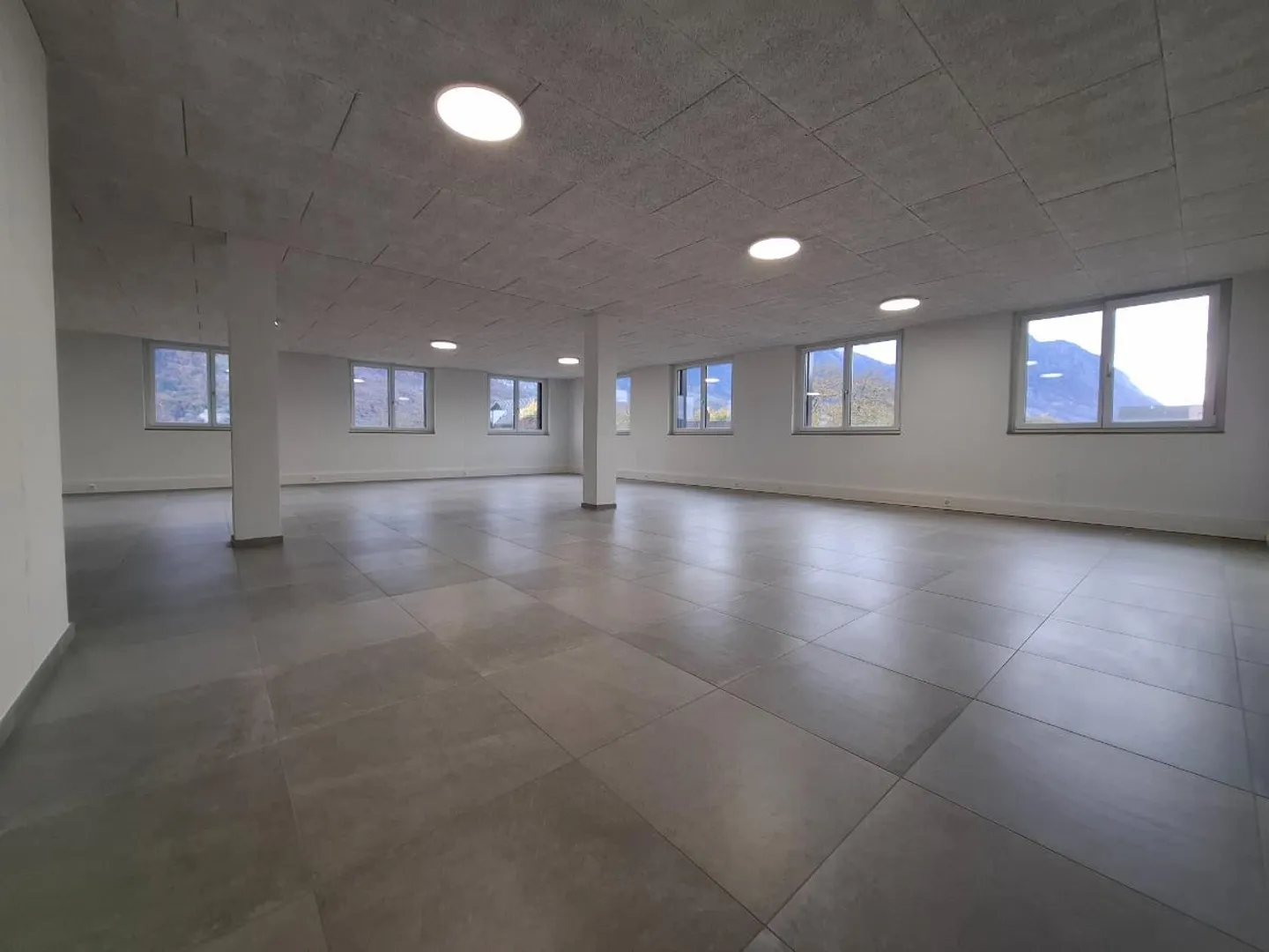 «NEUBAU GEWERBE / GYM / LADEN / GASTRO / BÜRO / PRAXIS» - Foto 8 von 8