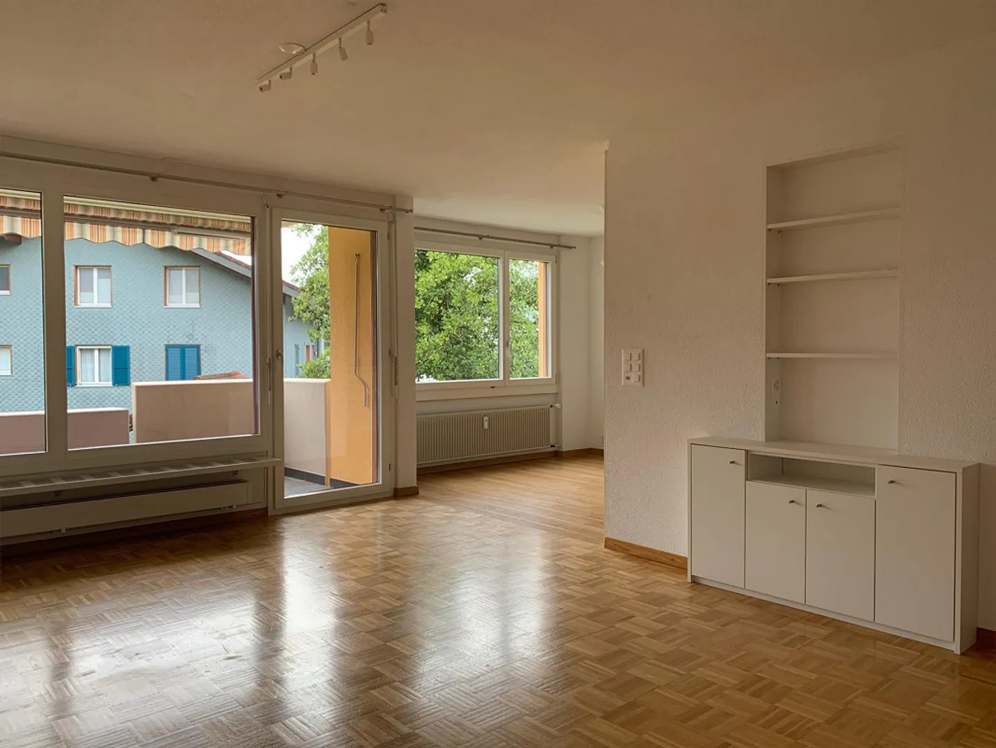 Modernes Apartment mit Bergsicht - Foto 5 von 9