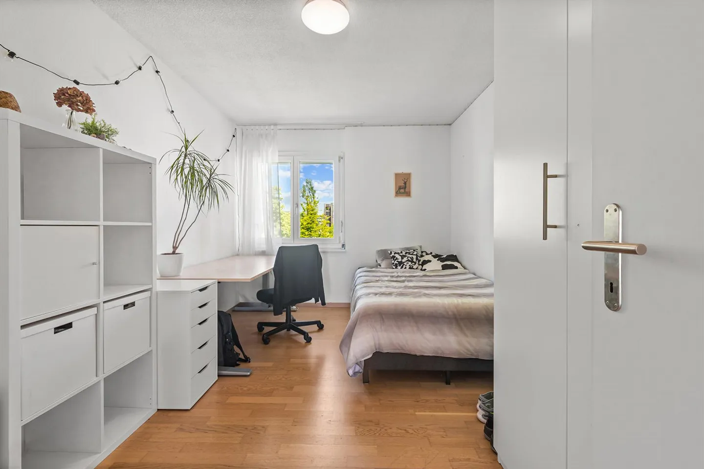Appartement élégant de 4,5 pièces dans un quartier calme - Photo 6 sur 9