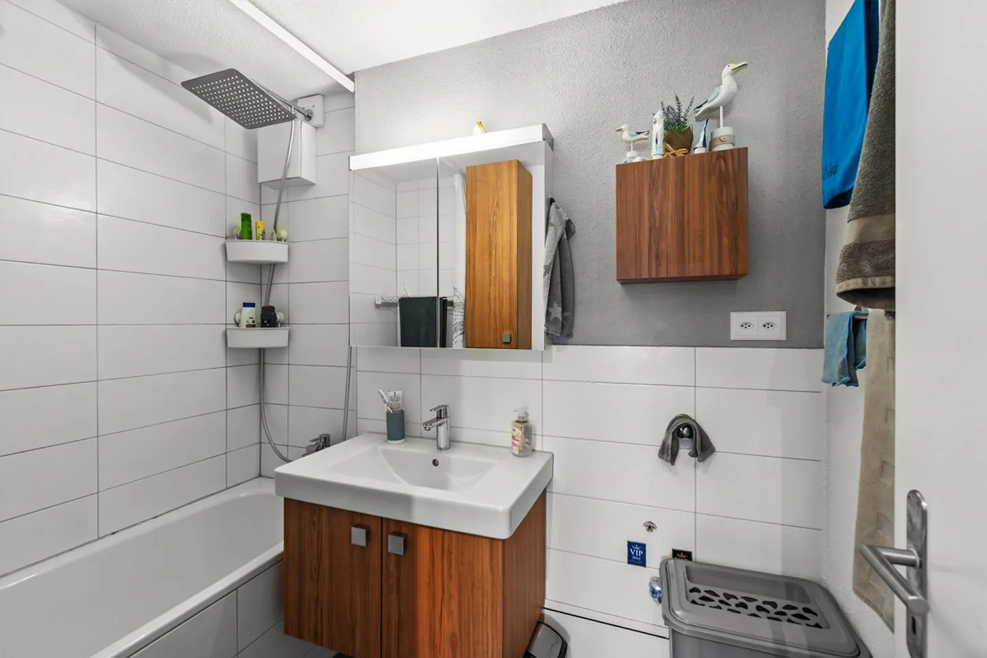 Appartement élégant de 4,5 pièces dans un quartier calme - Photo 7 sur 9