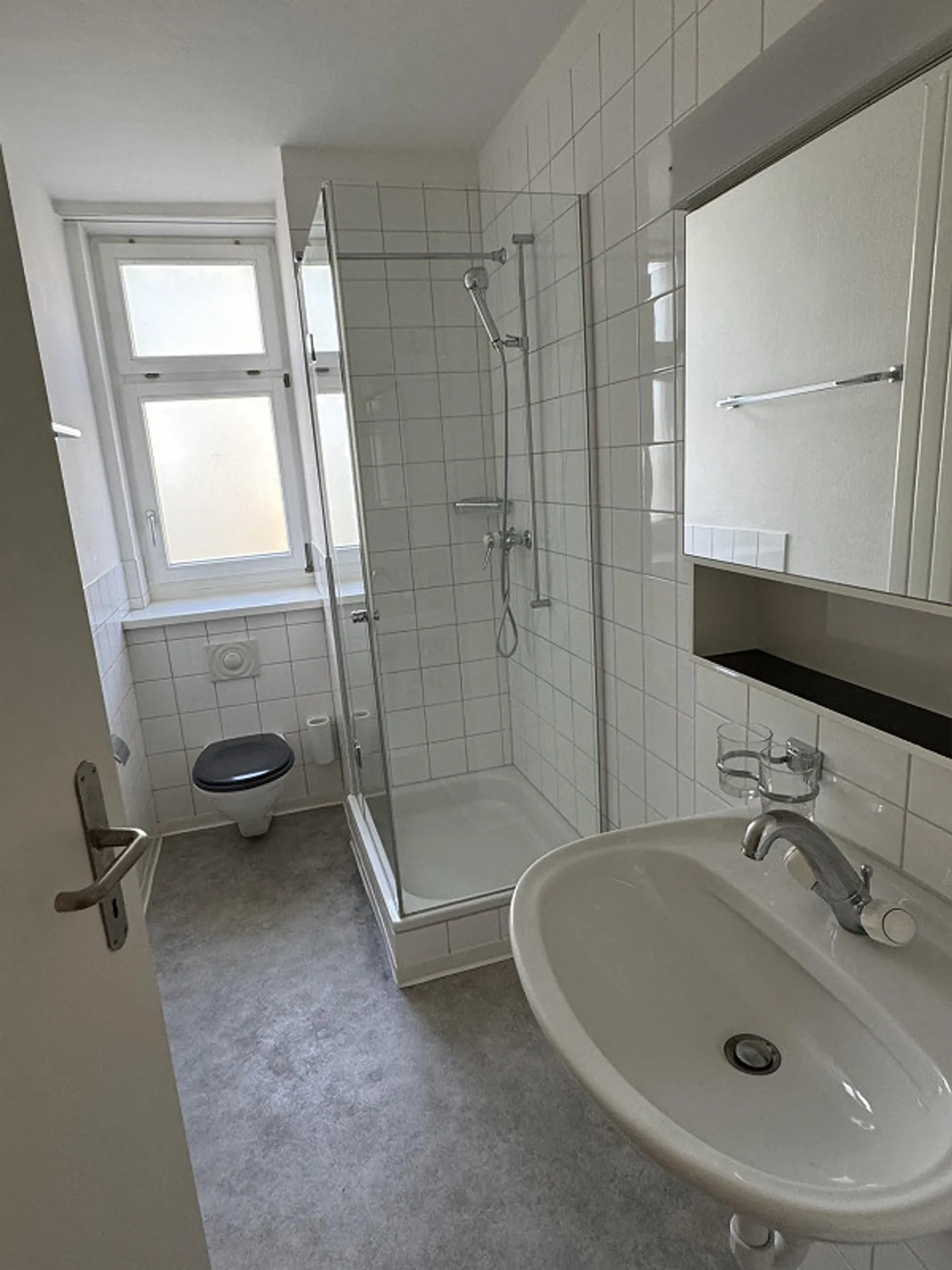 6.5-room apartment / individual furnished rooms for rent - Photo 8 of 9