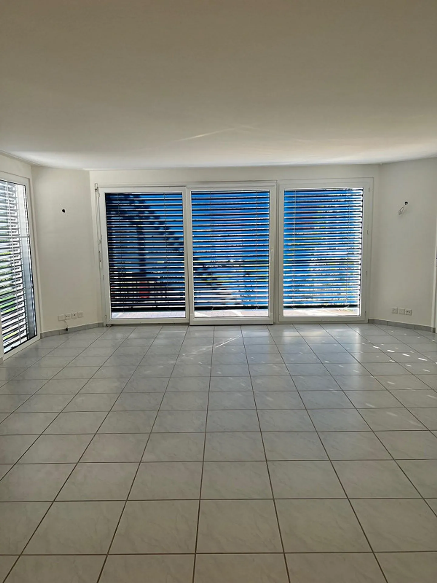 Appartement 3.5 pièces. Emplacement ensoleillé et vie tranquille - Photo 5 sur 26