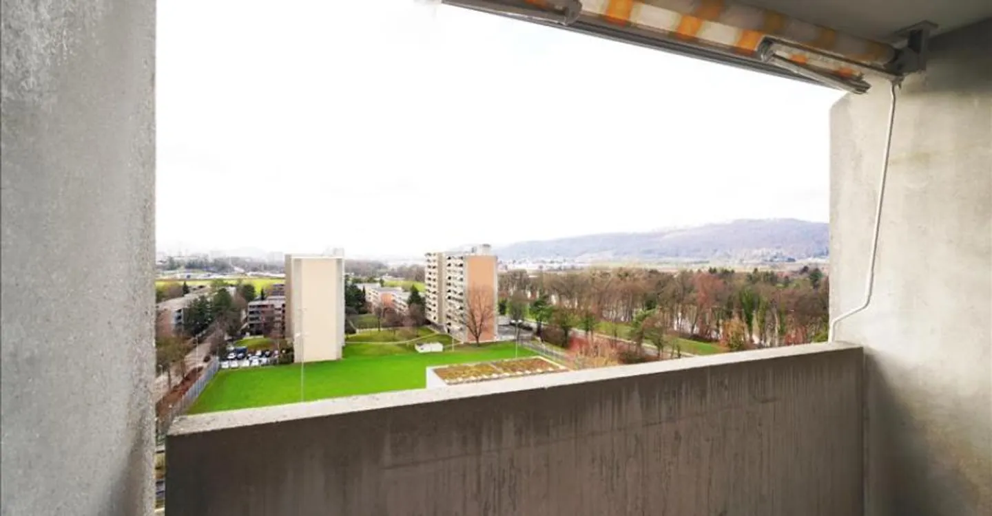 Helles Studio mit Balkon - Foto 4 von 5