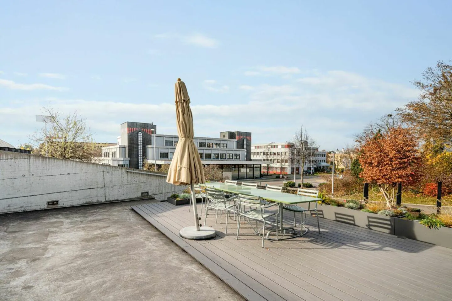 Spazi per uffici rappresentativi con extra speciali - Foto 14 di 15