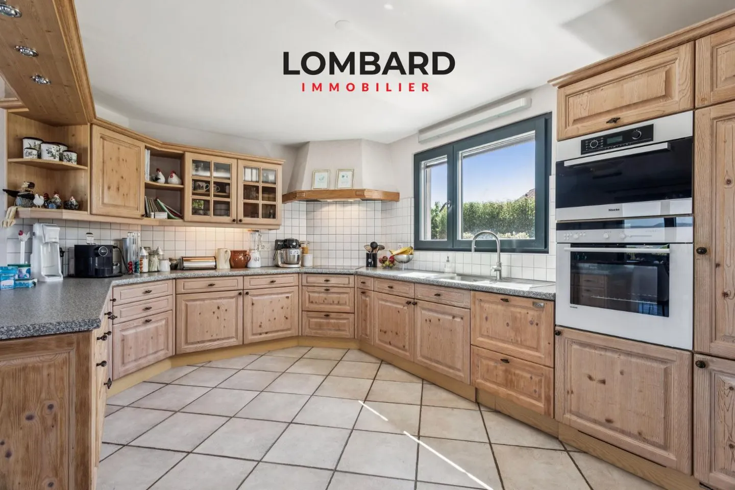 Villa indipendente spaziosa con vista sul Lago di Neuchâtel - Foto 6 di 8