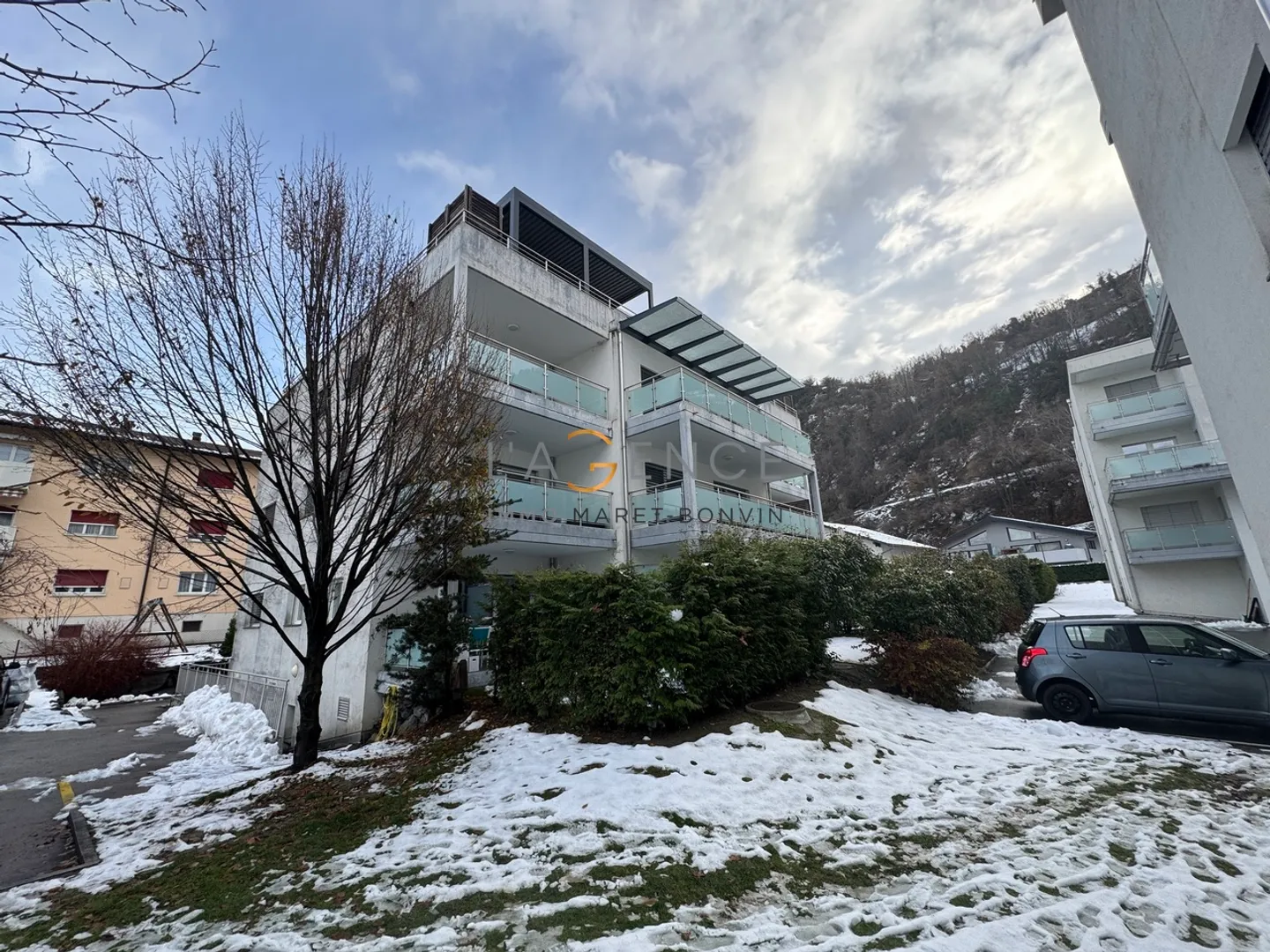 Appartement Charmant avec Terrasse - Photo 4 sur 4
