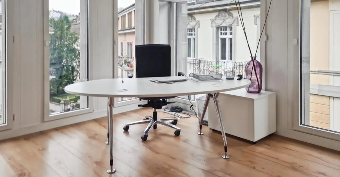 Private Office Space for 3 in Regus City Old Town - Photo 3 of 8