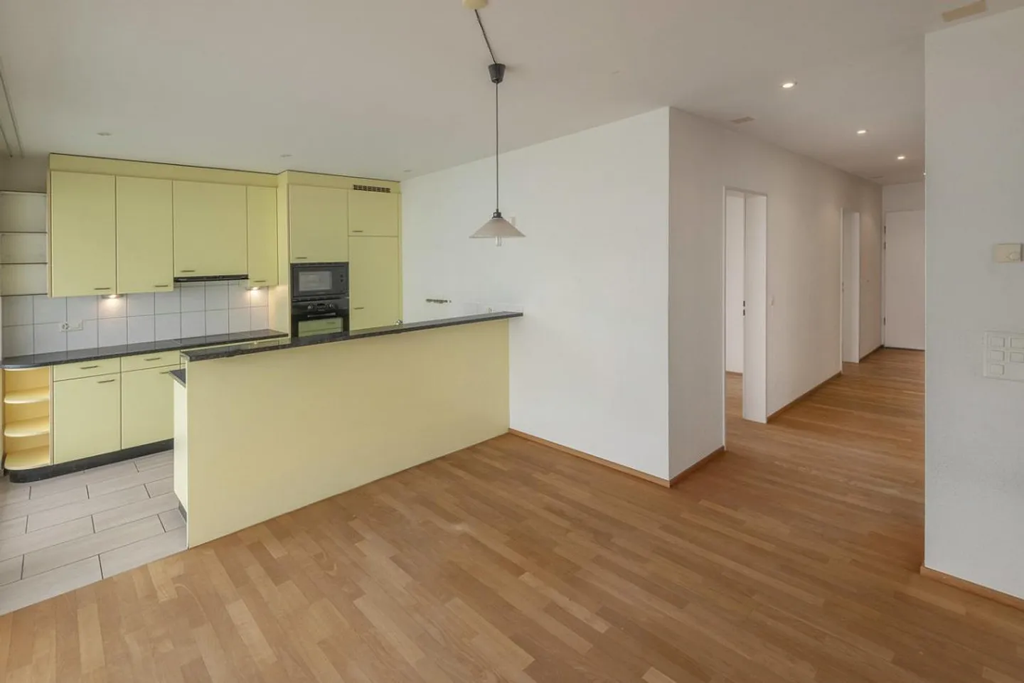 Appartement moderne de 4,5 pièces au 2ème étage avec balcon et terrasse à Lucerne - Photo 3 sur 9