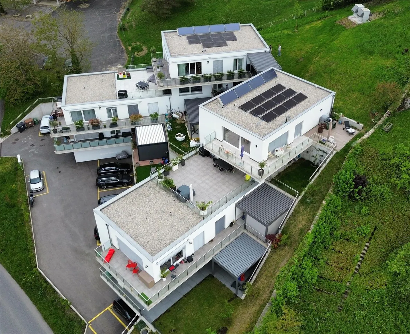 Wohnung mit Terrasse 3.5 Zimmer - Foto 1 von 9