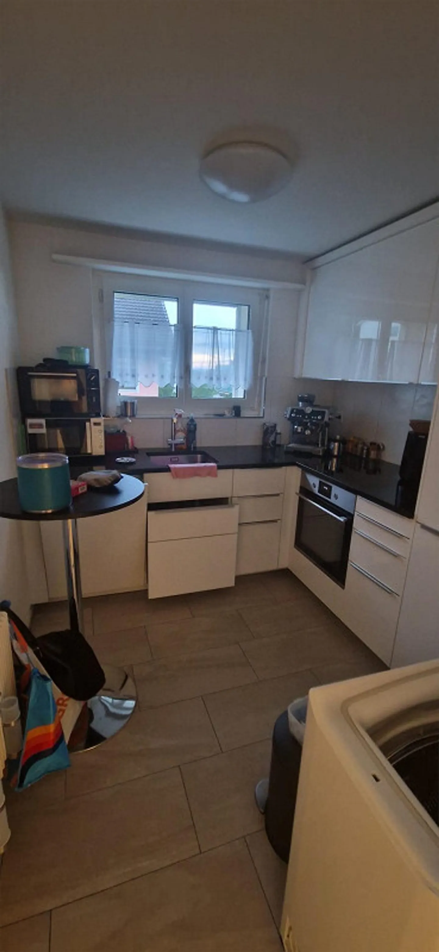 Bella appartamento di 3 stanze con vista lago - Foto 4 di 9