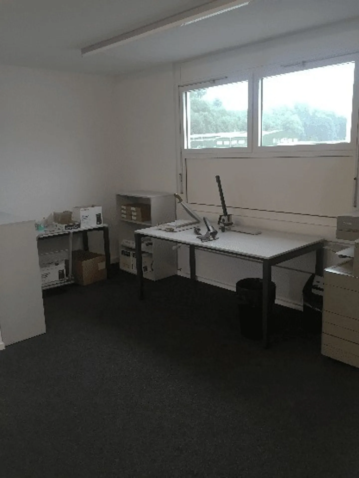 Modernes möbliertes Büro - Foto 4 von 5