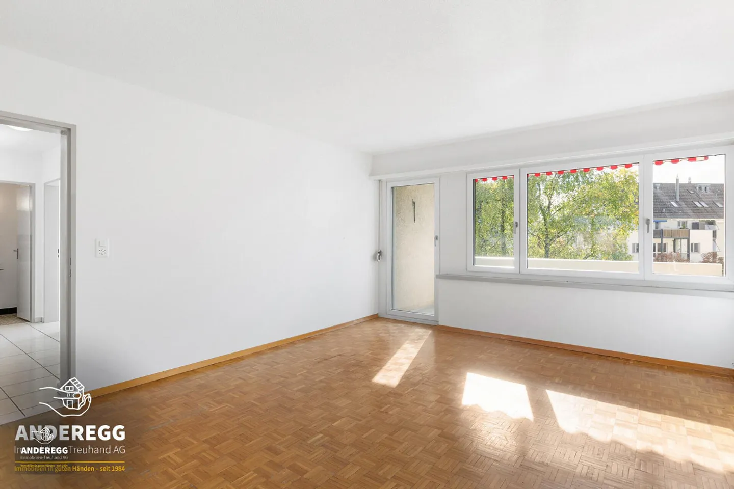 3.5 Room Condominium with Underground Parking Space - Photo 2 of 7