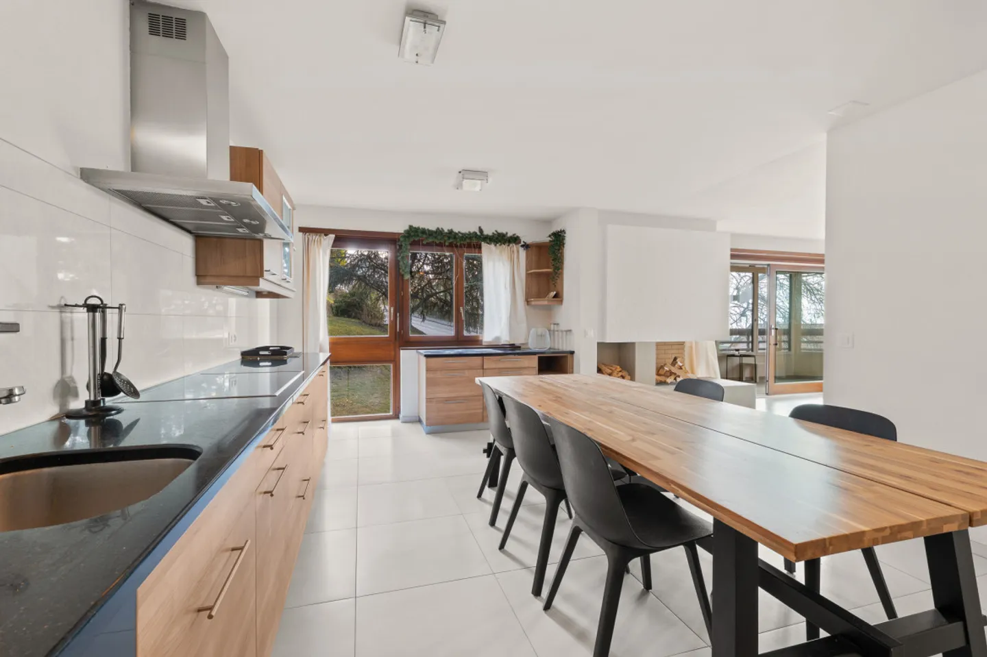 4.5 Room Apartment - Photo 2 of 13