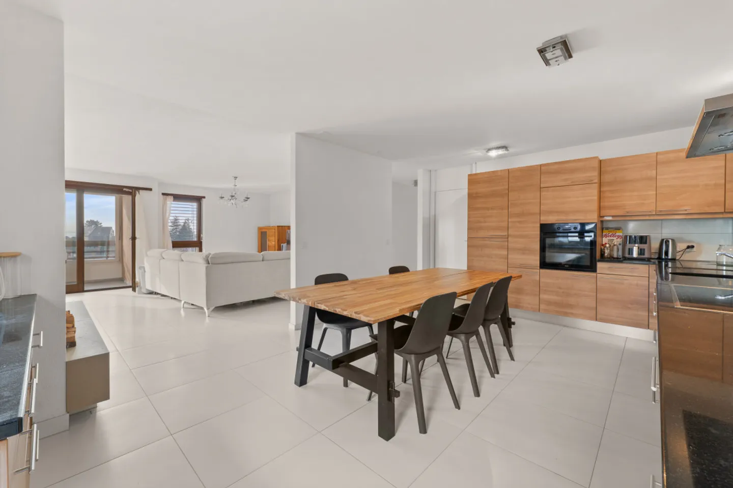 4.5 Room Apartment - Photo 3 of 13