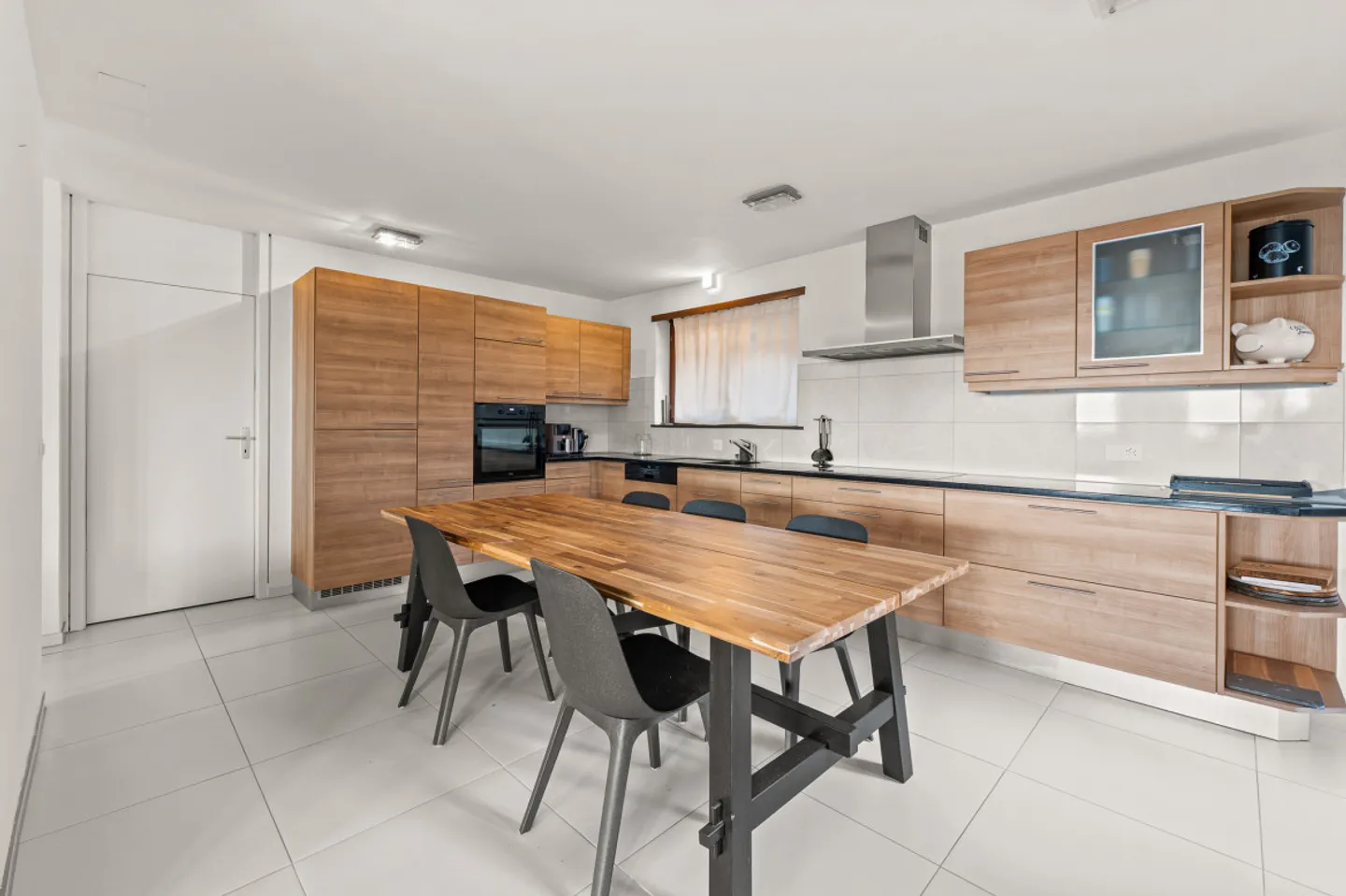 4.5 Room Apartment - Photo 4 of 13