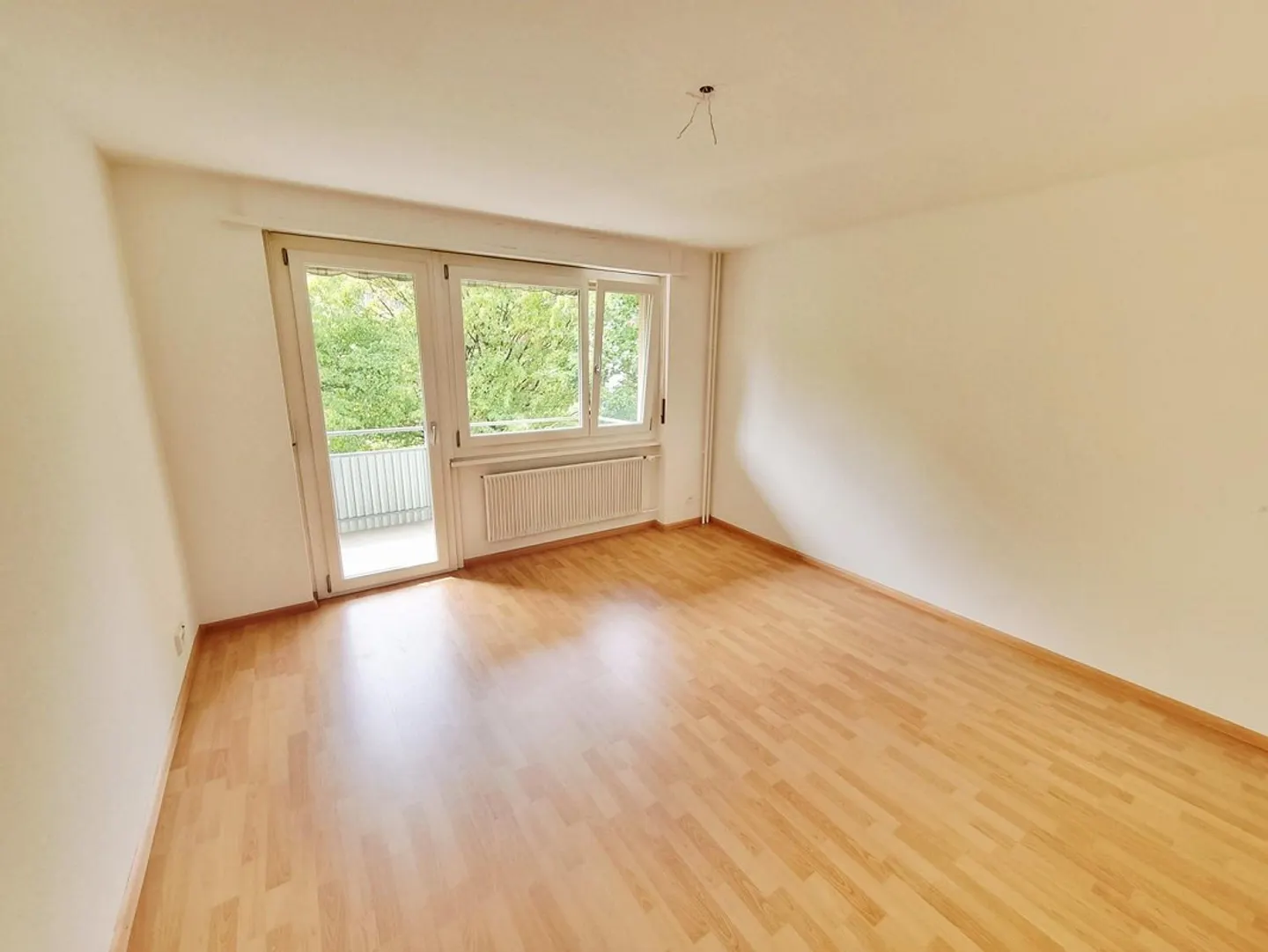 Apartment with green surroundings! - Photo 3 of 6