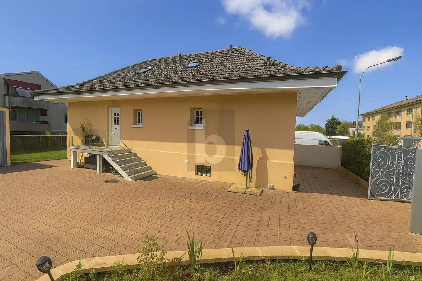 Exceptional Price! Villa with Garden by the Lake - Photo 1 of 6
