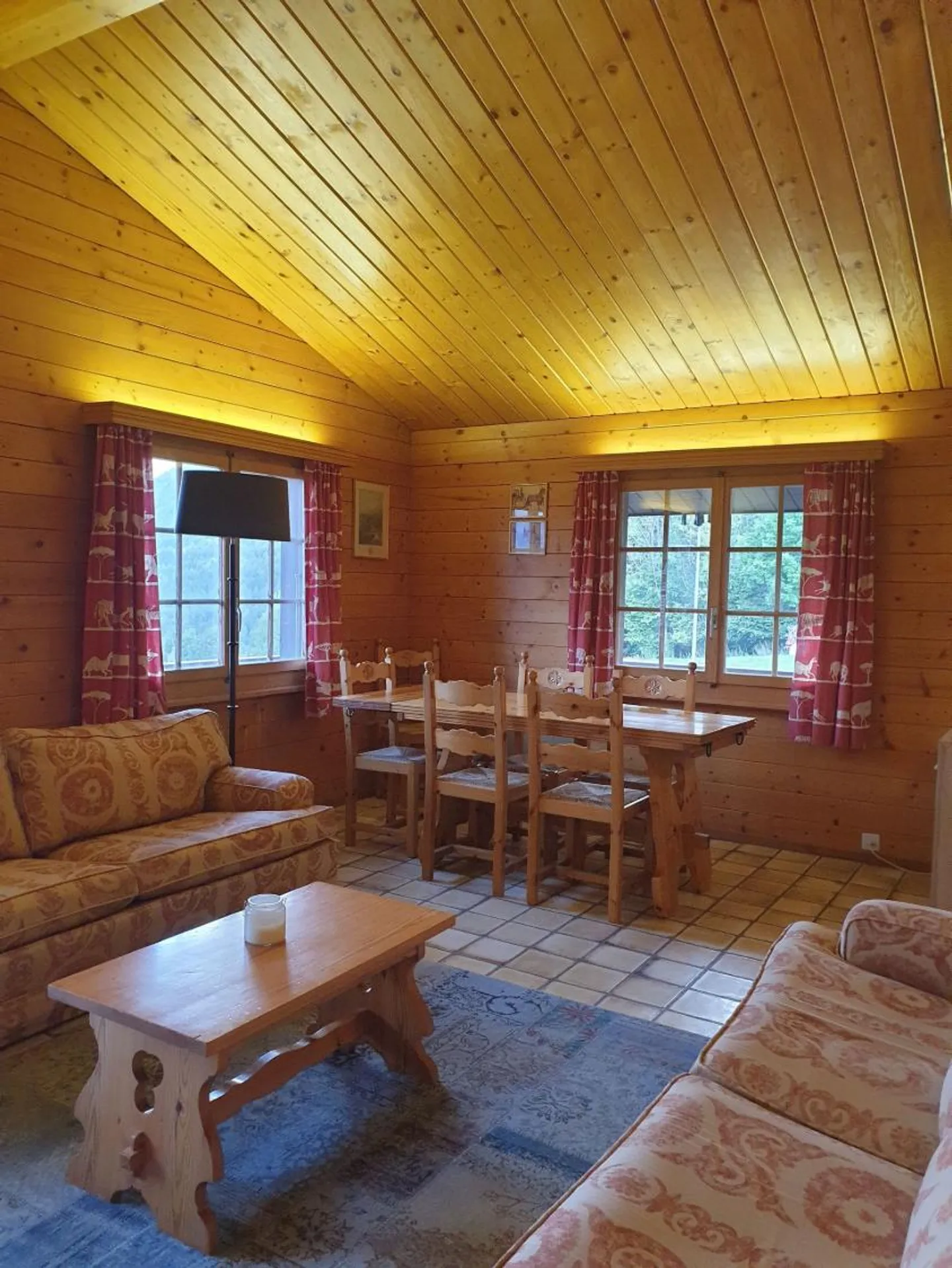 Holiday Rental: Chalet St-Mauricci - 6 People - Photo 6 of 13