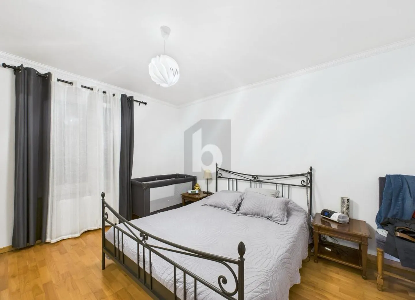 Exceptional Price! Villa with Garden by the Lake - Photo 4 of 6