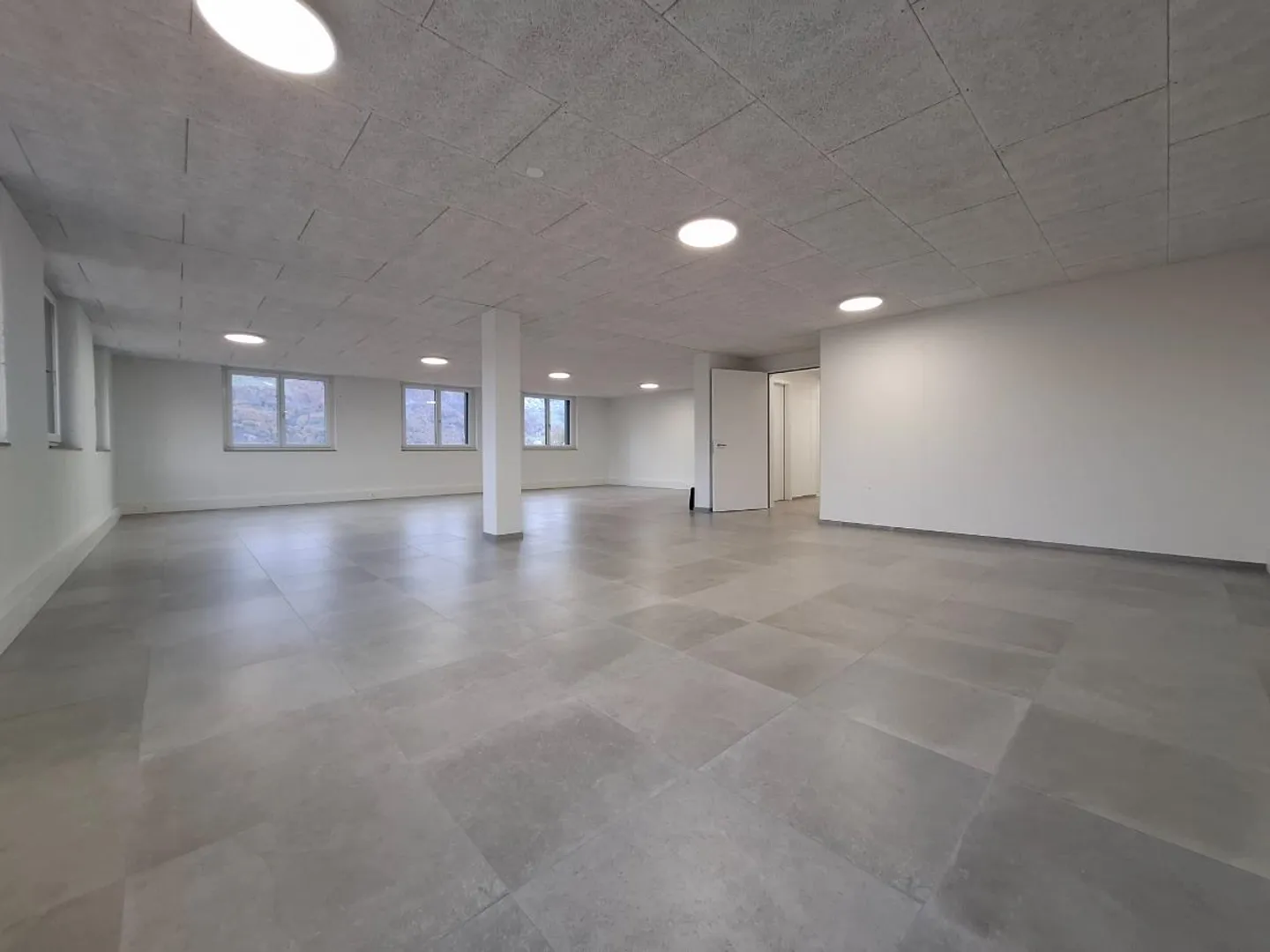 NEW BUILD COMMERCIAL INCLUDING ARCHIVE / OFFICE / PRACTICE - Photo 8 of 8