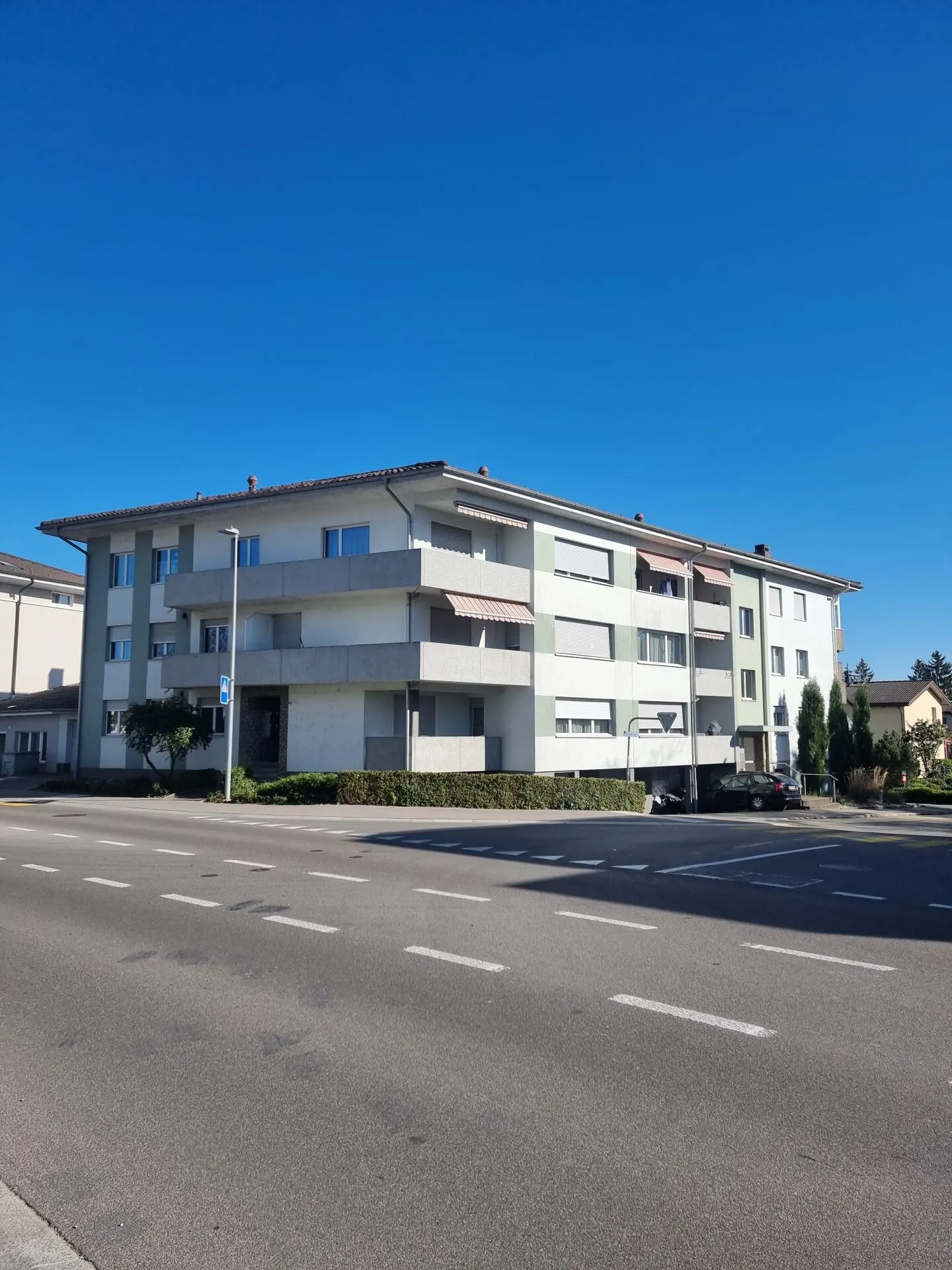 Appartamento luminoso di 3,5 stanze in posizione centrale a Orpund in affitto - Foto 1 di 6