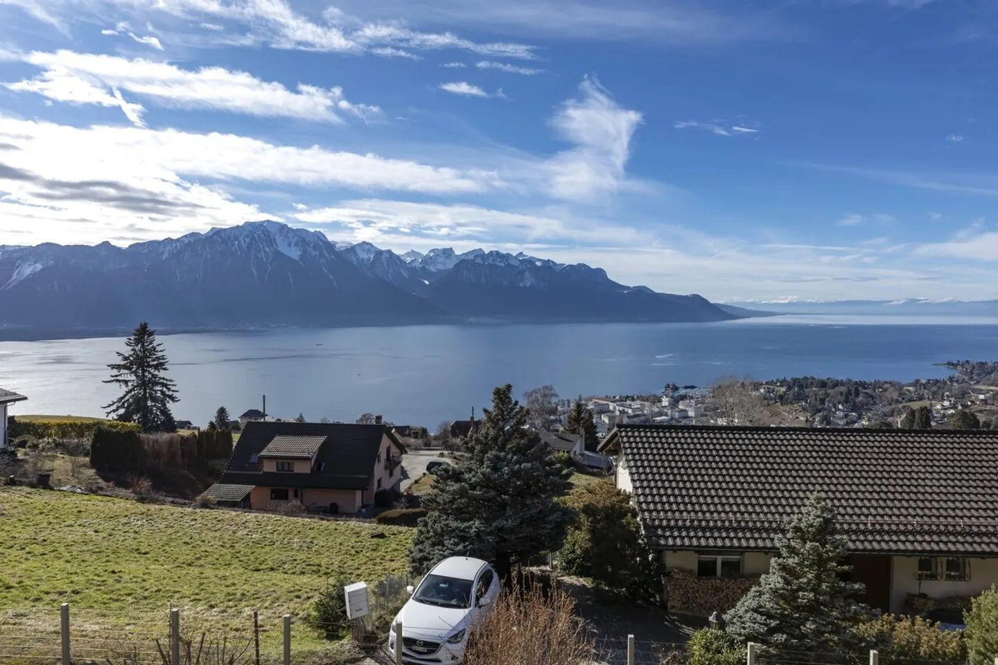 Property with panoramic view of Lake Geneva - Photo 1 of 13